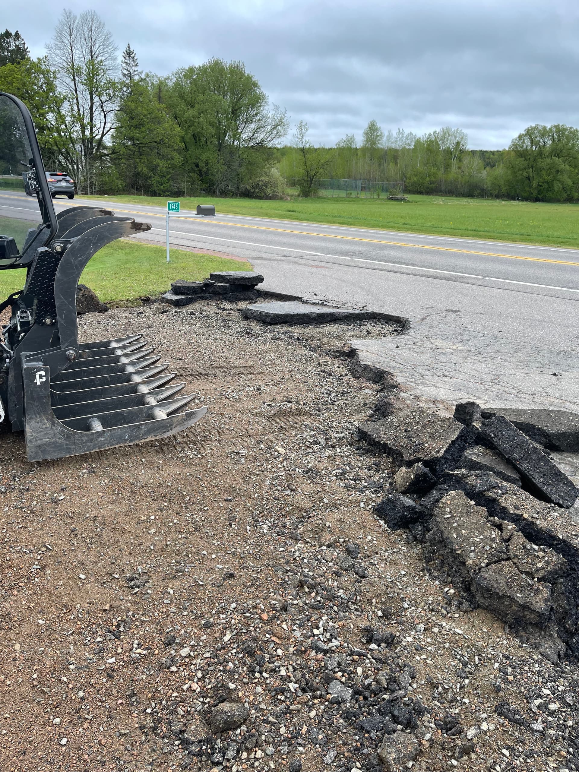 Gallery photos for Asphalt Driveway Removal and Site Prep in Mosinee: Image #1