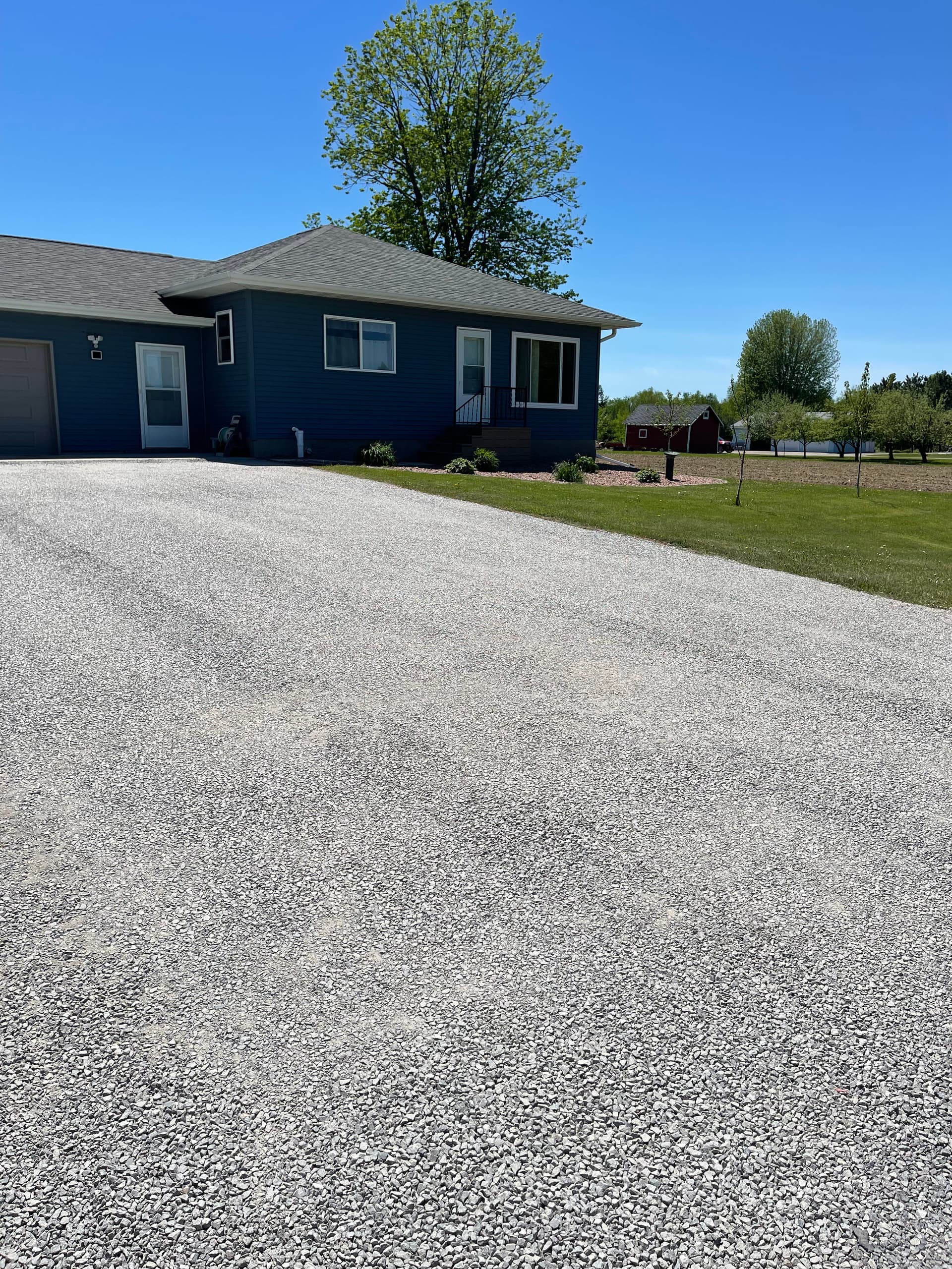 Gallery photos for Fresh Gravel Driveway Gets a Clean Finish in Mosinee: Image #2