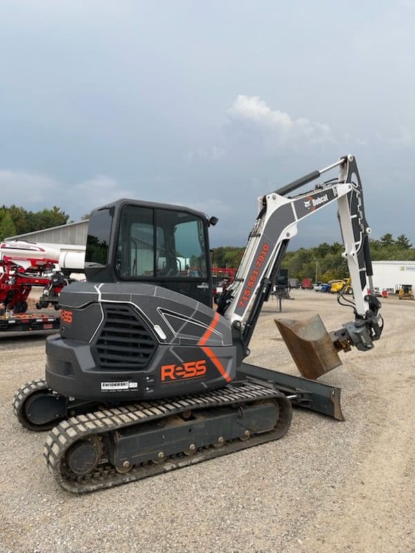Gallery photos for Excavator Upgrade Boosts Efficiency: Image #1
