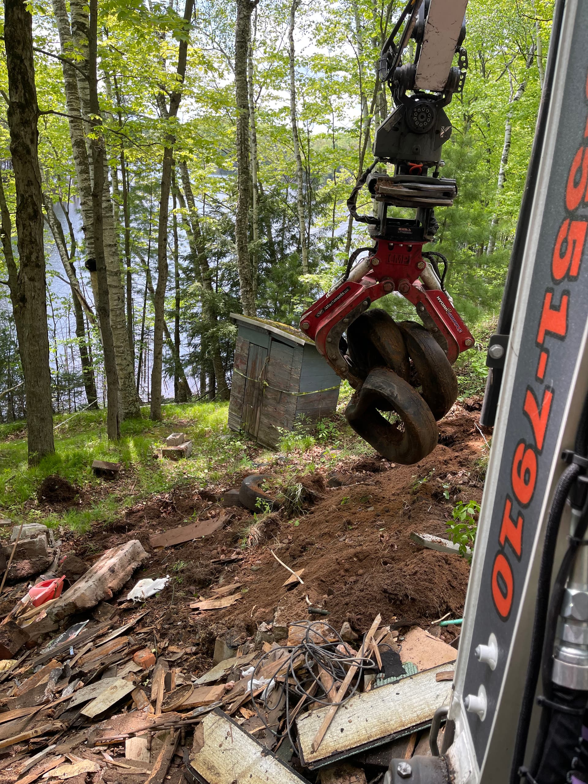 Gallery photos for Cabin Demo and Full Property Cleanup in Gleason: Image #4