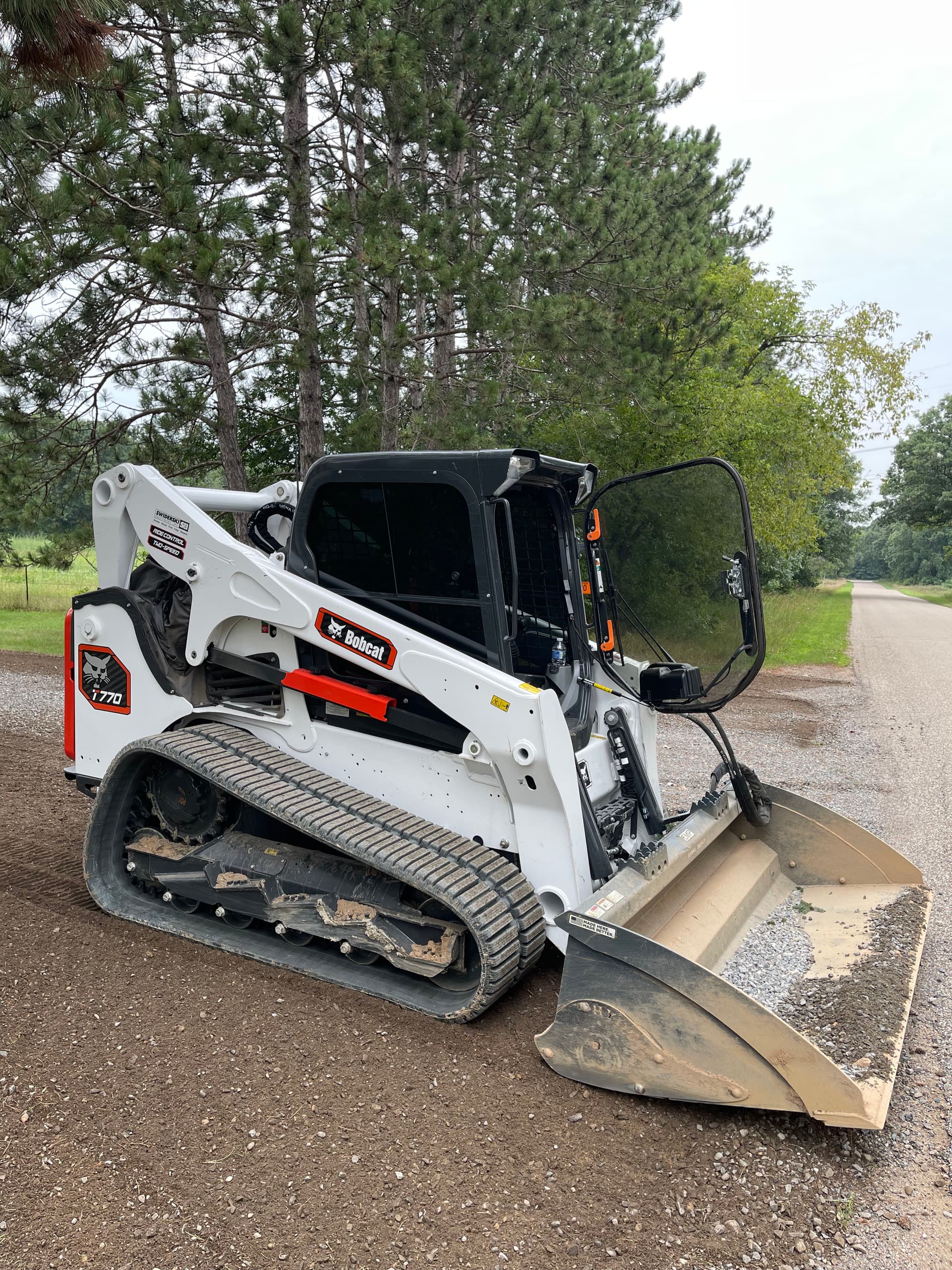 Gallery photos for Gravel Driveway Refresh Done Right in Plover: Image #3